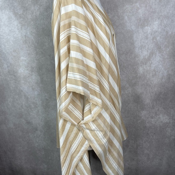 Duluth Striped Lightweight Poncho In Tan White Women's One Size - Picture 6 of 9